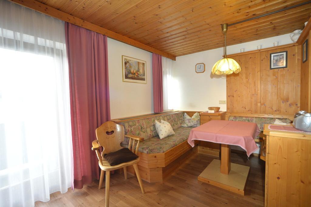 Ferienwohnung Fischerhof Leutasch Ruang foto